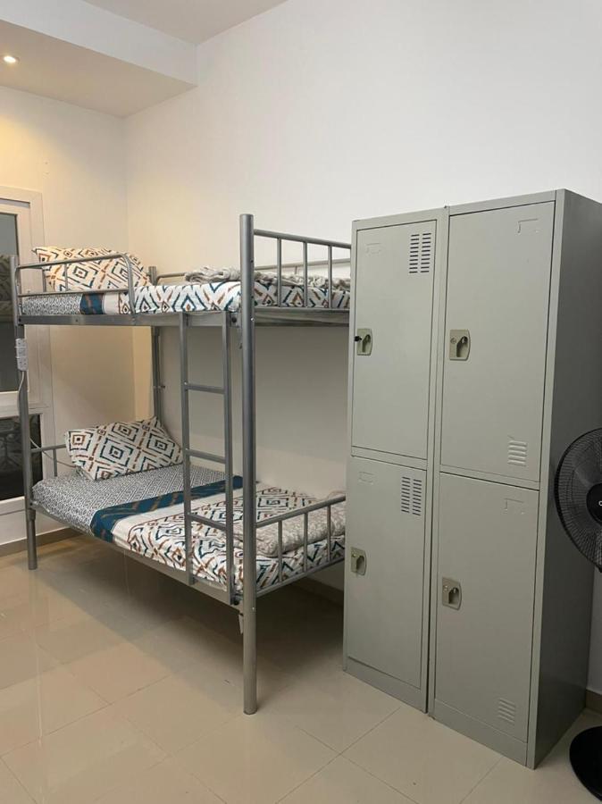 Decent Boys Hostel In Center Of Bur Dubai Next To Burjuman Metro Station With All Free Facilities Exterior foto